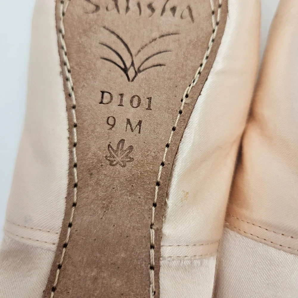 Sansha Debutante D101 Pointe Shoes 9M Peach Pink Ballet Dance NIB